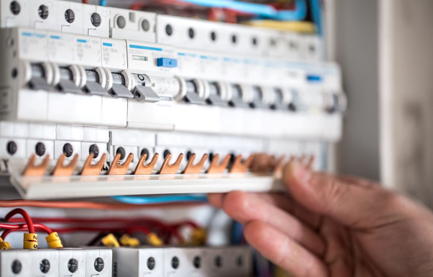 Electrician in Dubai Can Do for You